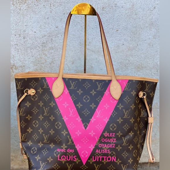 Authentic Louis Vuitton Pink Monogram V Neverfulll MM - Picture 14 of 14